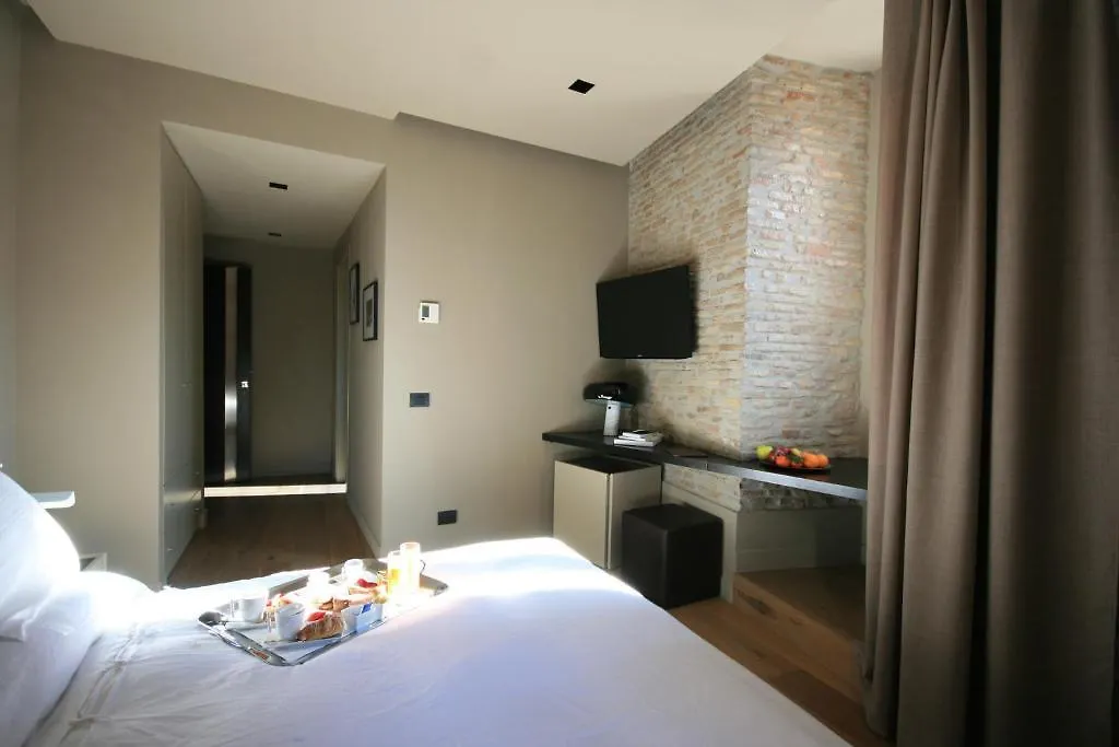 Campo Marzio Luxury Suites Rome Italy