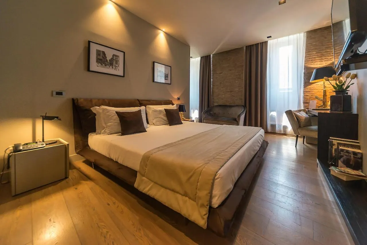 Campo Marzio Luxury Suites Rom